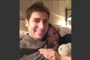 Pendiri Facebook berharta Rp 54 Triliun akan nikahi gadis Indonesia