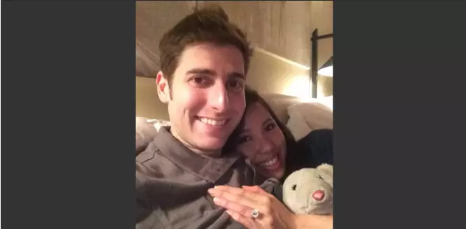 Pendiri Facebook berharta Rp 54 Triliun akan nikahi gadis Indonesia