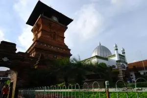 Kisah Sunan Kudus yang berhasil sembuhkan wabah penyakit di Arab