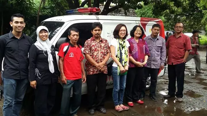 Perempuan ini sediakan ambulans gratis, mulia sekali