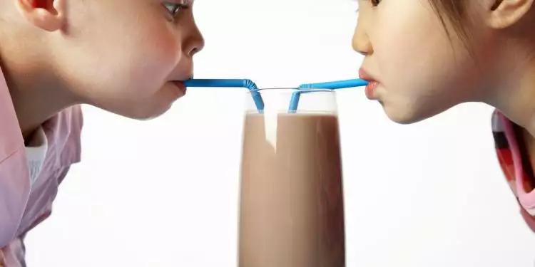 5 Alasan kenapa kamu harus minum susu cokelat mulai sekarang 