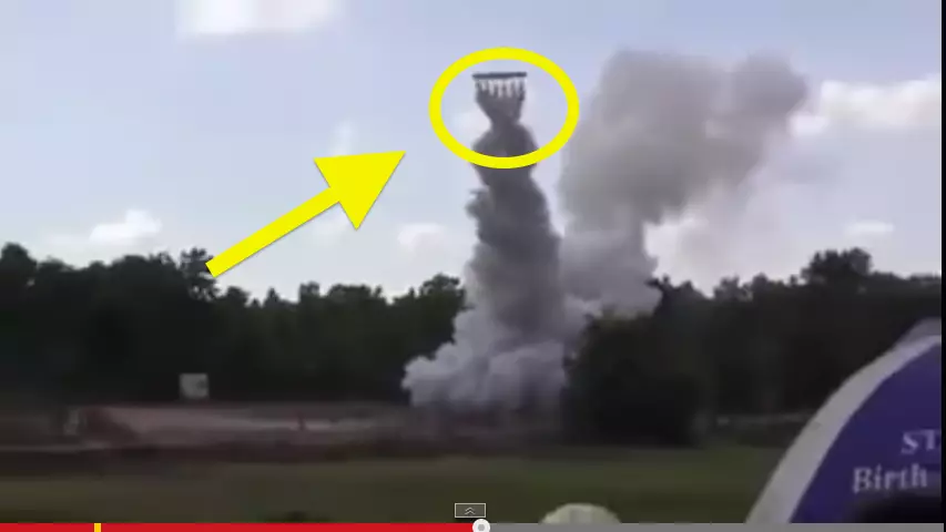 Gila, petasan gasing raksasa ini bisa terbang kayak roket!