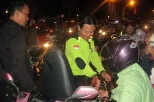 Kehabisan bensin di Jogja? Tenang, ada yang siap membantu, gratis!