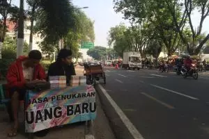 Pertengahan Ramadan, jasa penukaran uang mulai ramai di selatan Jogja