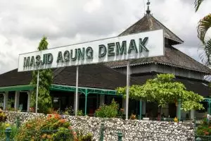Kemegahan Masjid Demak, tempat Wali Songo bermusyawarah adakan sekaten