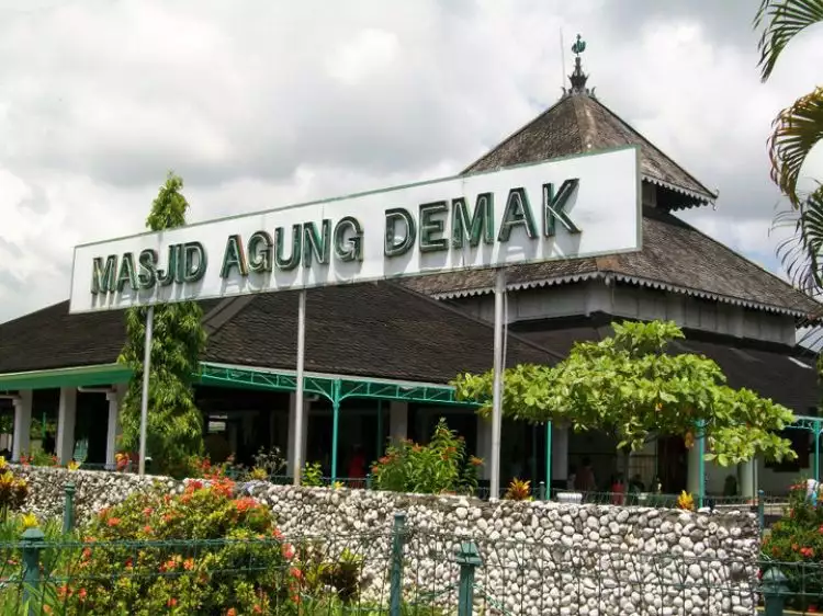 Kemegahan Masjid Demak, tempat Wali Songo bermusyawarah adakan sekaten