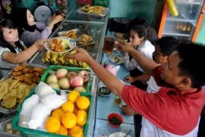 15 Hal ini pasti pernah kamu rasakan ketika merantau ke ibu kota