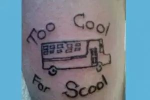 12 Foto tato orang yang salah tulis, apes betul mereka ini!