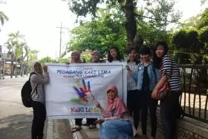 Komunitas ini bantu pasarkan dagangan PKL lewat online, inspiratif!