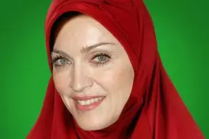 10 Foto parodi Agan Harahap, jika artis Hollywood berbusana muslim