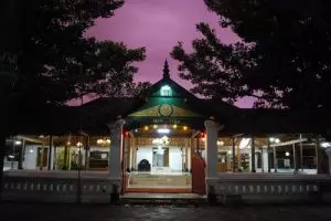 Sudah tahu belum macam-macam iktikaf? Ini penjelasannya