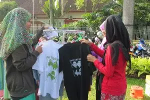 Kreatif, mahasiswa ini kenalkan ilmu elektronika lewat bisnis kaos