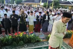 5 Sunnah berkaitan shalat Id yang bikin Lebaran kamu lebih bermakna
