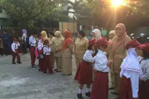 15 Foto ini pasti bikin kamu terkenang hari pertama masuk SD