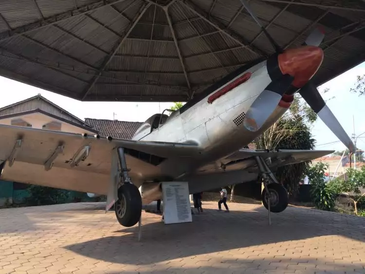Serang Indonesia, pesawat jenis ini jatuh di Rawa Pening & tak diambil