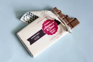 26 Desain kreatif undangan pernikahan ini bikin pengen buru-buru kawin