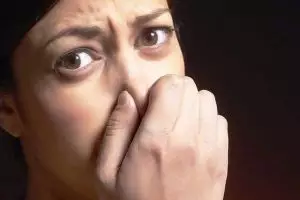 Penjelasan kenapa seseorang cenderung 'suka' aroma kentut sendiri