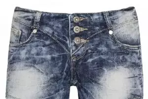 Ladies, ini bahaya celana pendek ketat untuk wilayah pribadi kamu