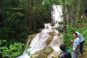 Grojogan Sewu, kesejukan & kesegaran alami di balik perbukitan Menoreh