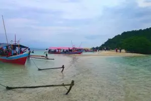 'Surga' tersembunyi di Pahawang Padang Cermin, kamu wajib ke sana!