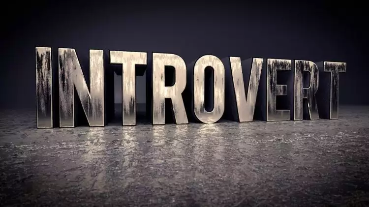 Ups, orang introvert juga bisa narsis