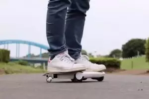 Jepang buat 'mobil' seukuran laptop yang bisa masuk tas, brilio!