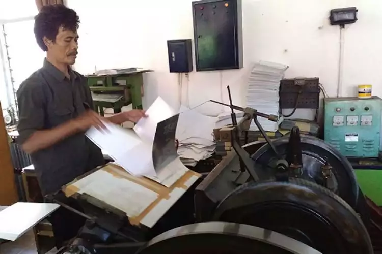 Mesin tertua dunia pencetak Alquran braille masih produksi di Bandung