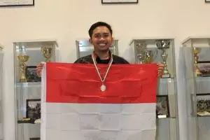 Mahasiswa UGM raih 3 penghargaan olimpiade matematika dunia, hebat!
