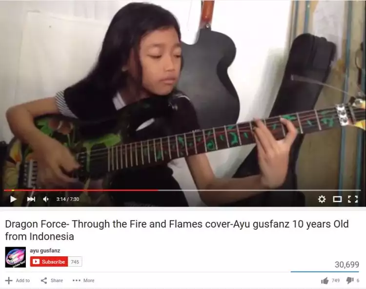 Permainan gitar bocah 10 tahun asal Bondowoso ini bikin netizen kagum