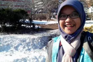 Keuntungan usaha mahasiswi ini untuk bangun perpustakaan, salut!