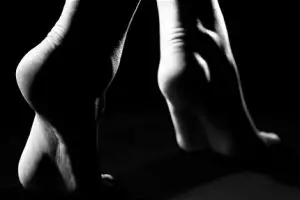 Berjalan sewajarnya justru mempermudah rebut perhatian lawan jenis