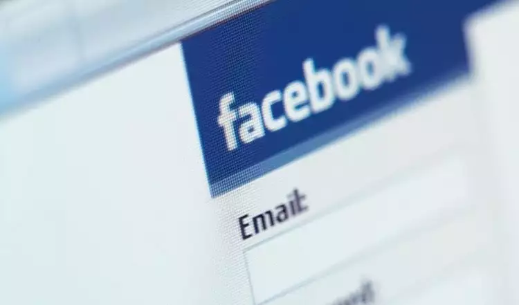 9 Trik agar status Facebook-mu dibaca orang lain