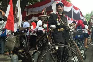 Kegelisahan kakek Santoso, sepeda ontel menunggu waktu untuk punah