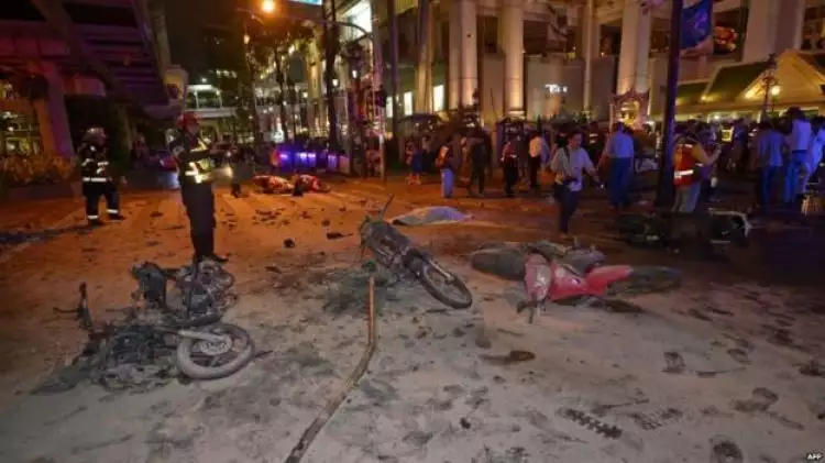 Ledakan bom Thailand ciptakan kawah seluas 2 meter