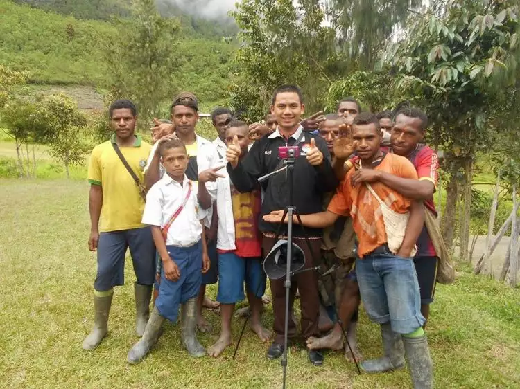 Suraban, guru pedalaman Papua: Nyawa pun jadi taruhan mengajar di sini