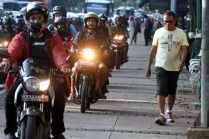 10 Hal ini bisa jadi alasan kenapa orang Jakarta ogah berjalan kaki