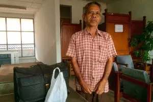 Sumedi, setia jadi 'dokter' mesin ketik di era digital