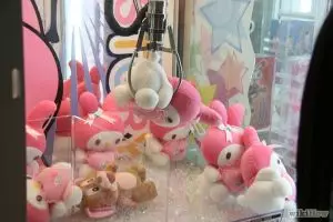 VIDEO: Sering gagal dapetin boneka di mesin catut boneka, ini triknya!