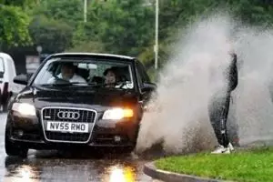 16 Hal yang bikin kesal seharian, kamu pasti pernah mengalaminya