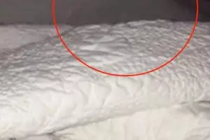 Ayah ini pergoki anaknya yang masih balita bermain dengan hantu