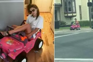 Ngambek SIM ditahan polisi, gadis ini ke kampus naik mobil-mobilan