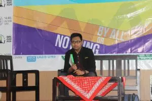 Sumbangkan tabungan & jual motor buat teman, Syukri kuliah jalan kaki