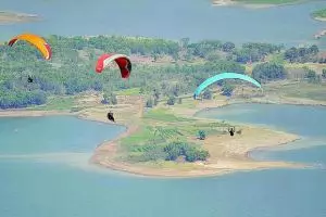 Sensasi unik menikmati waduk terbesar di Asia Tenggara dari udara