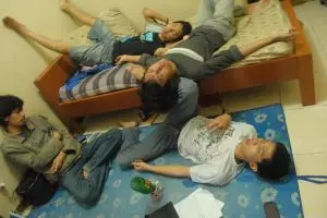 7 Tipe tetangga kosan yang kerap bikin kamu gemas dan dilema, duh!