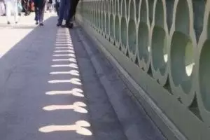 Jangan ngeres! 10 Foto ini pasti bikin kamu lebih tertarik bayangannya