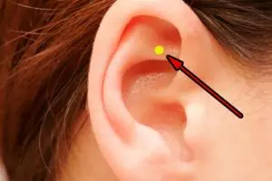 Teknik pijat telinga ini bisa bikin kesehatanmu makin prima, ampuh!