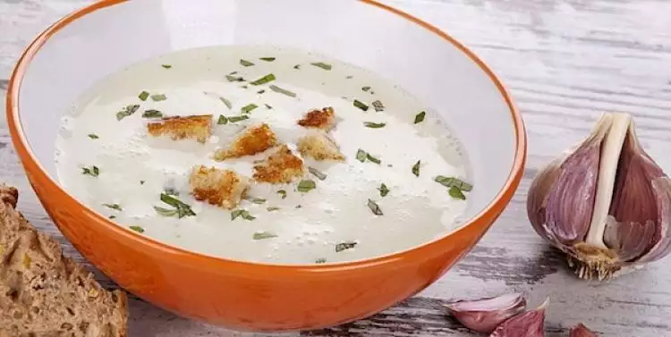 Sup bawang putih lebih ampuh daripada obat antibiotik, buktikan deh!