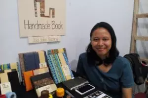 Kreasikan agenda dari kertas sisa, hasilkan fulus