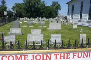 22 Iklan ini malah jadi fail gara-gara salah penempatan