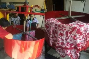 Hebat, mahasiswa ITS buat alat peluntur malam batik semi otomatis